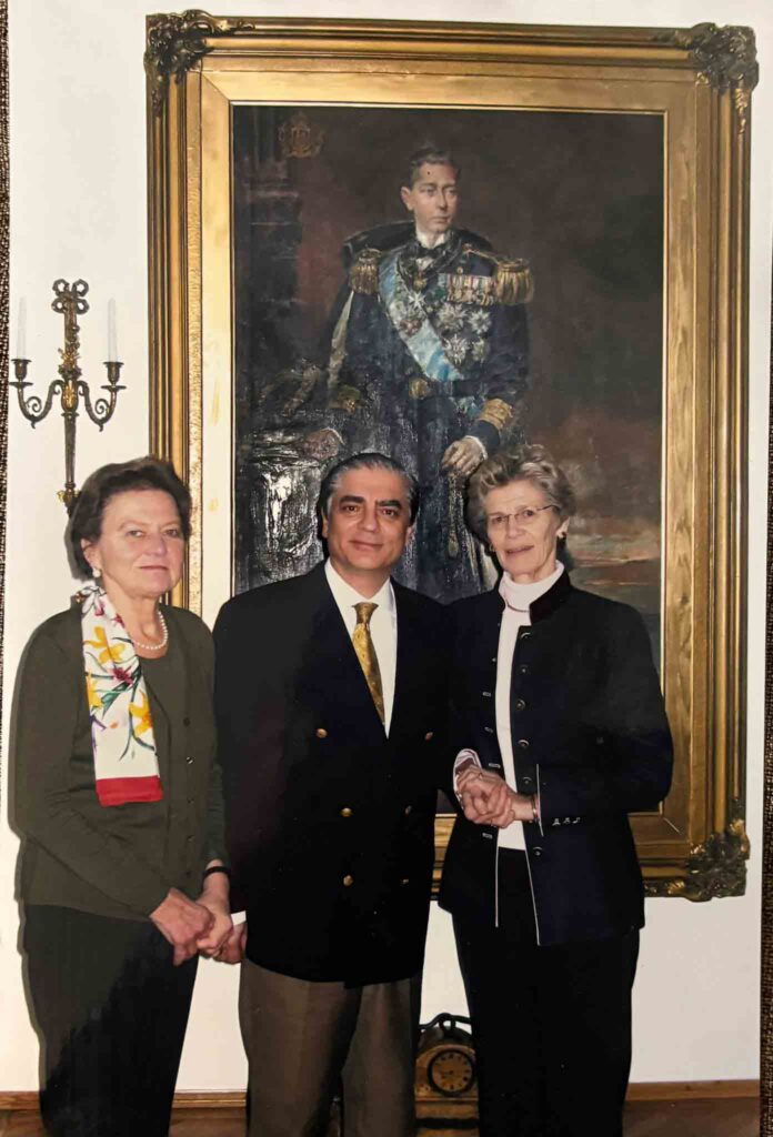 THE UNITED ROYAL FAMILY OF ROMANIA